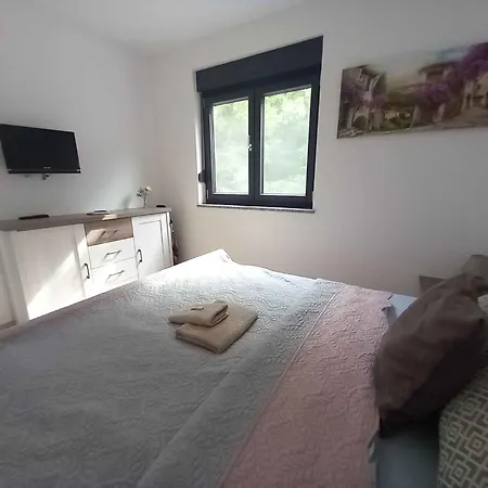 Apartment In - Insel Krk 53119 Omisalj